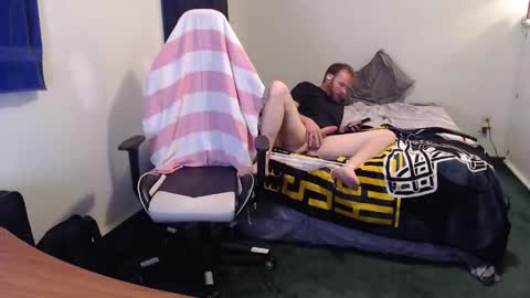 Snapshot of kuggy570 chatting on 11/27/25, 12:13 Kuggy online show from 11/27/25, 12:13