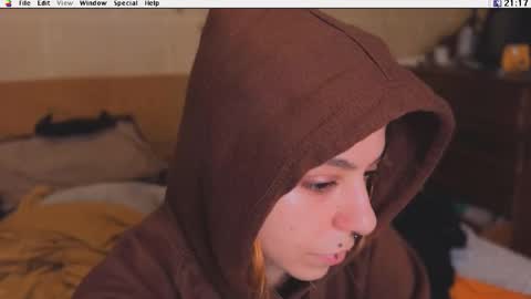 Snapshot of kuntboyzworld chatting on 11/15/25, 08:16 Krypto hethey online show from 11/15/25, 08:16