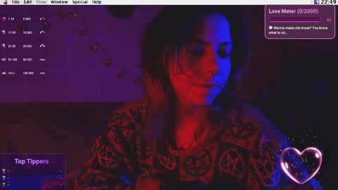 Snapshot of kuntboyzworld chatting on 11/25/25, 09:48 Krypto hethey online show from 11/25/25, 09:48