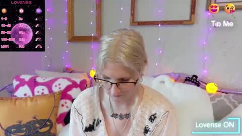 Samantha online show from 09/25/25, 06:22