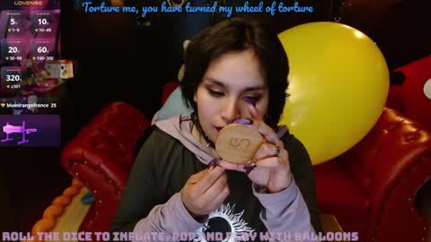 Fetiche Woman online show from 12/18/24, 03:22