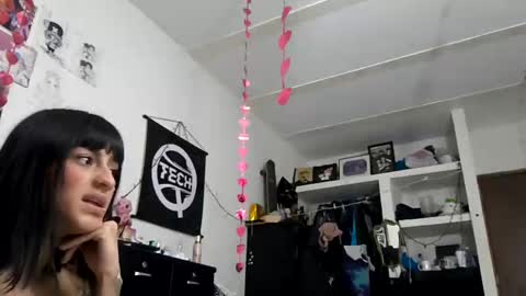 Snapshot of kuromi_less chatting on 01/24/25, 03:11 Kuromi Less online show from 01/24/25, 03:11