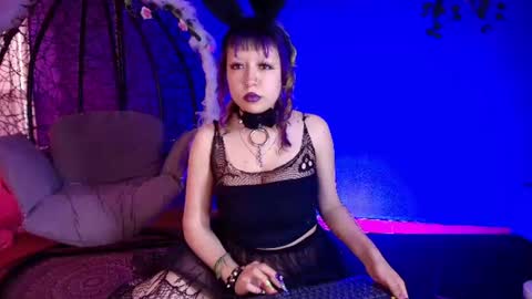 Snapshot of kuromi_purple chatting on 06/11/26, 11:19 Kuromi online show from 06/11/26, 11:19