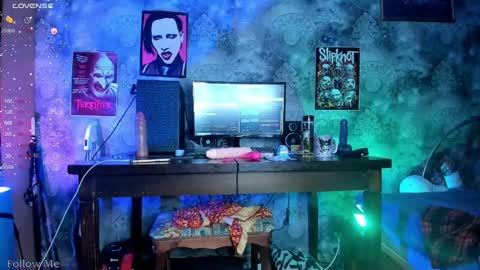 Erika online show from 12/11/24, 12:33