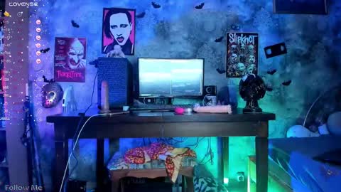 Erika online show from 12/19/24, 12:13