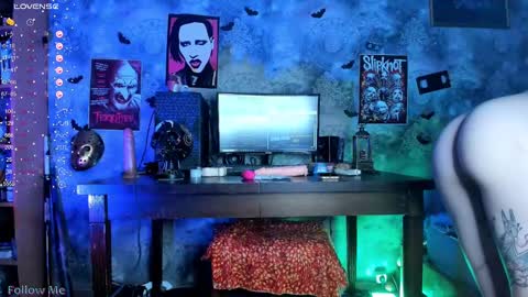 Erika online show from 01/23/25, 12:14