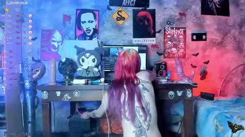 Erika online show from 10/13/25, 09:15