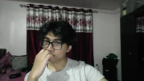 kurosaki_bankai online show from 05/11/26, 04:04