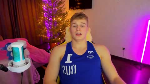 Snapshot of kurt_hanssen chatting on 01/15/25, 08:48 kurt_hanssen online show from 01/15/25, 08:48