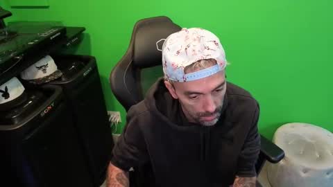 kuruptxxx online show from 11/12/25, 06:08