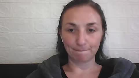 Snapshot of kusia032132 chatting on 11/28/25, 09:45 kusia032132 online show from 11/28/25, 09:45