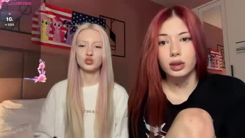 Bella and Alexandra online show from 07/10/26, 02:19
