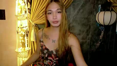 Kween online show from 10/12/25, 03:49