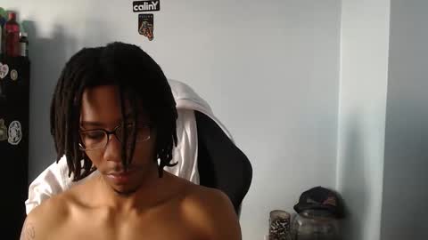 Snapshot of kwonder78 chatting on 01/11/26, 04:12 kwonder78 online show from 01/11/26, 04:12