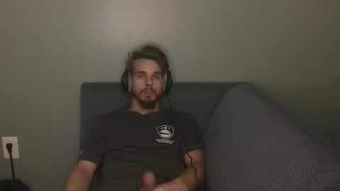 kxng222 online show from 10/28/25, 10:19