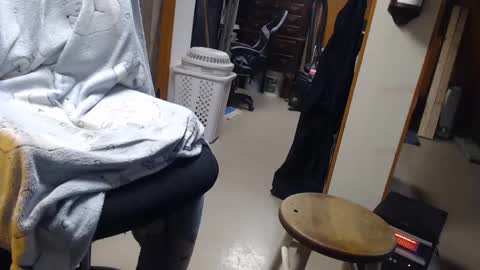 kybullmaster65 online show from 02/16/25, 01:14