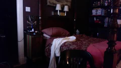 Snapshot of kyhgihntight chatting on 11/02/25, 10:39 Nick Nude Celt KYHighNTight online show from 11/02/25, 10:39