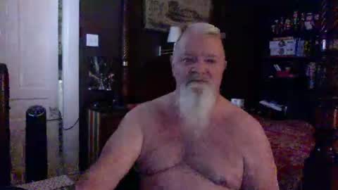 Snapshot of kyhgihntight chatting on 12/17/25, 06:36 Nick Nude Celt KYHighNTight online show from 12/17/25, 06:36