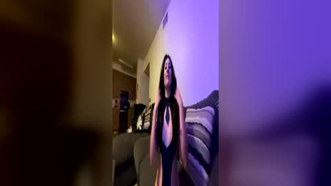 Snapshot of kylalovexxx chatting on 06/21/26, 07:22 stonerbabe420 online show from 06/21/26, 07:22