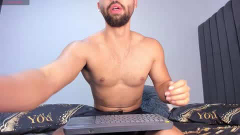 Snapshot of kyle_collinz chatting on 09/21/25, 09:16 Kyle collinz online show from 09/21/25, 09:16