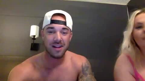 kylealyssa97 online show from 10/27/25, 02:04