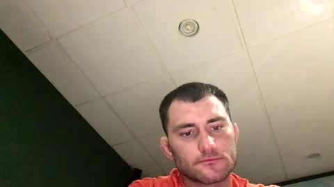 Snapshot of kylegotittt chatting on 01/26/25, 02:35 Hotbody545 online show from 01/26/25, 02:35