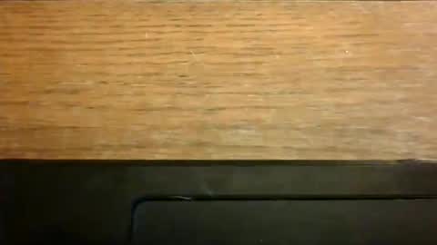 Snapshot of kylesingers chatting on 11/15/25, 07:16 kylesingers online show from 11/15/25, 07:16