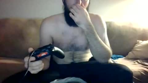 Snapshot of kylesingers chatting on 12/17/25, 04:51 kylesingers online show from 12/17/25, 04:51