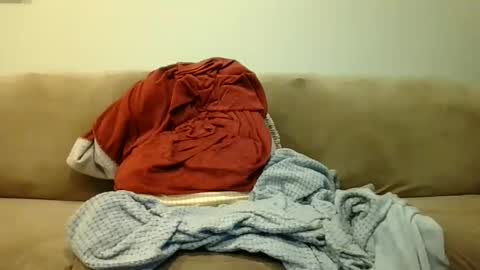 Snapshot of kylesingers chatting on 12/17/25, 06:25 kylesingers online show from 12/17/25, 06:25