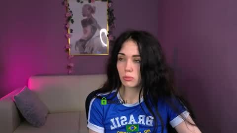 Snapshot of kylie_angel3 chatting on 12/02/25, 08:15 Kylie loves u online show from 12/02/25, 08:15