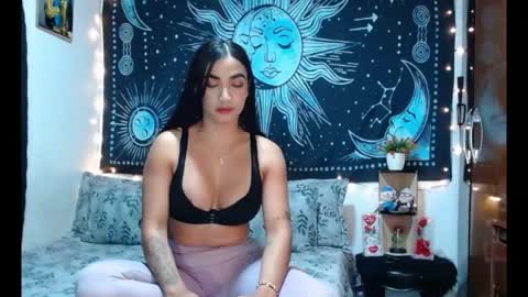 Snapshot of kylie_capricorn chatting on 05/08/26, 12:05 kylie online show from 05/08/26, 12:05