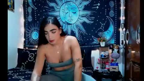 Snapshot of kylie_capricorn chatting on 06/27/26, 10:15 kylie online show from 06/27/26, 10:15