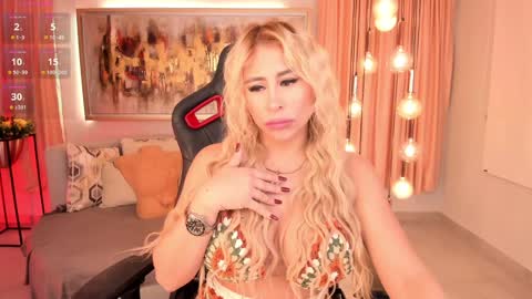  Kylie  online show from 01/19/25, 02:17