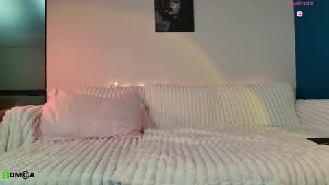 Kylie online show from 10/03/25, 03:47