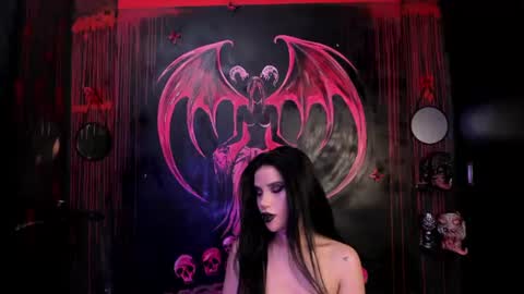 Snapshot of kylie_foxx1 chatting on 06/19/26, 01:43 submissive demon Please help me to reach 500 thumbs up online show from 06/19/26, 01:43