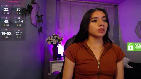 Snapshot of kylie_golden chatting on 09/30/25, 12:32 Kylie Myers online show from 09/30/25, 12:32