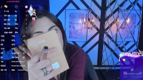 Kylie online show from 12/21/24, 01:42