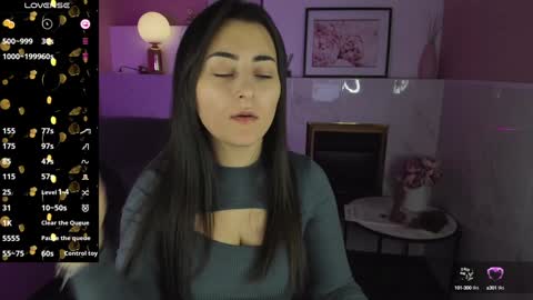 Kylie online show from 01/11/25, 08:54