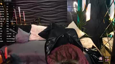 Kylie online show from 06/10/26, 01:43