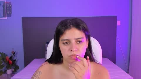 Kylie Reyes  online show from 12/10/24, 08:05