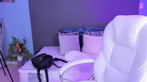 Kylie Reyes  online show from 12/20/24, 07:39
