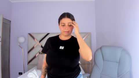 Kylie Reyes  online show from 06/11/26, 07:12
