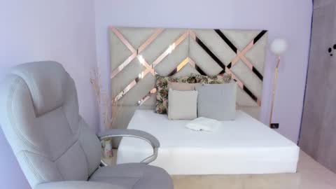 Kylie Reyes  online show from 06/30/26, 08:10