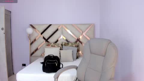 Kylie Reyes  online show from 07/21/26, 07:27