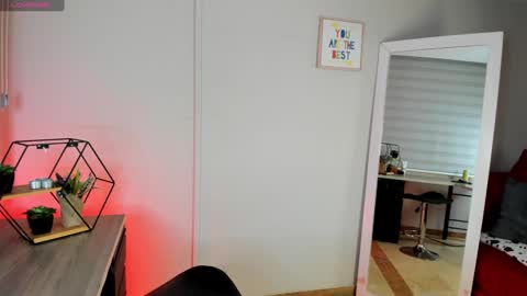 Kylie  online show from 01/03/25, 11:12