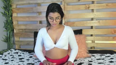 Kylie  online show from 02/17/25, 06:59
