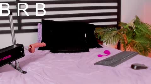 Kylie  online show from 03/09/25, 04:55