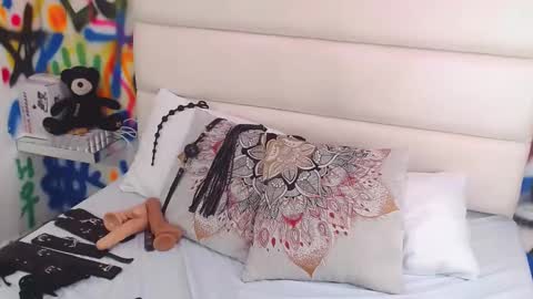Melissa online show from 01/02/25, 02:24