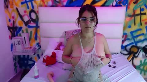 Melissa online show from 01/08/25, 04:44