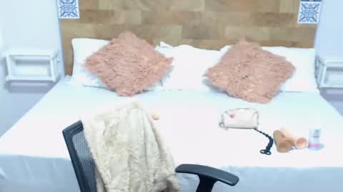 Melissa online show from 01/19/25, 01:22